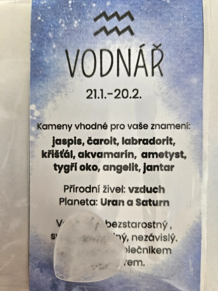 Minerál ve tvaru srdce podle znamení zvěrokruhu - Vodnář - Křišťál