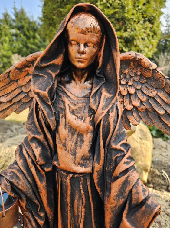 Anděl 70 cm v měděné barvě se solární lucernou - socha anděla  - Powertex