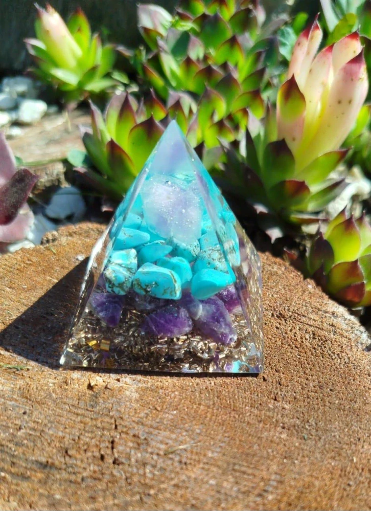 Orgonitová pyramida „Harmonie Vesmíru“ 5x5cm - Ametyst drúza ,Tyrkenit ,Ametyst