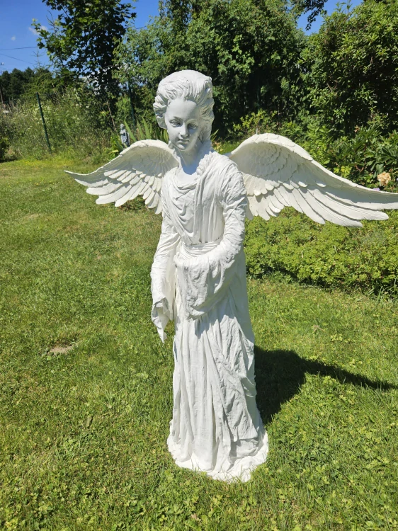 Velká Andělka 115cm v bílé "zašlé" barvě - zahradní socha  - Powertex