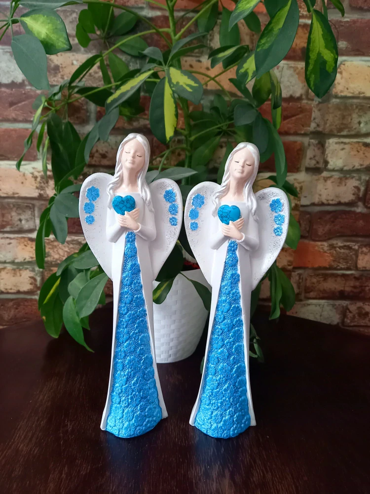 Sádrová Andělka s Minerálem - TYRKENIT