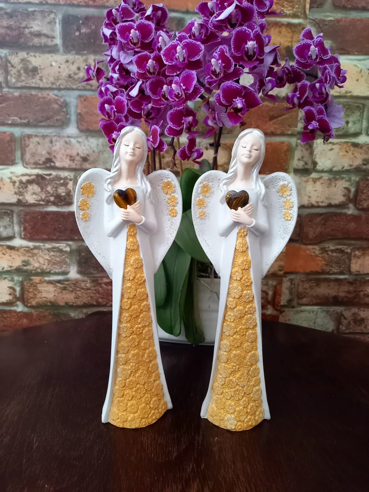 Sádrová Andělka s Minerálem -TYGŘÍ OKO