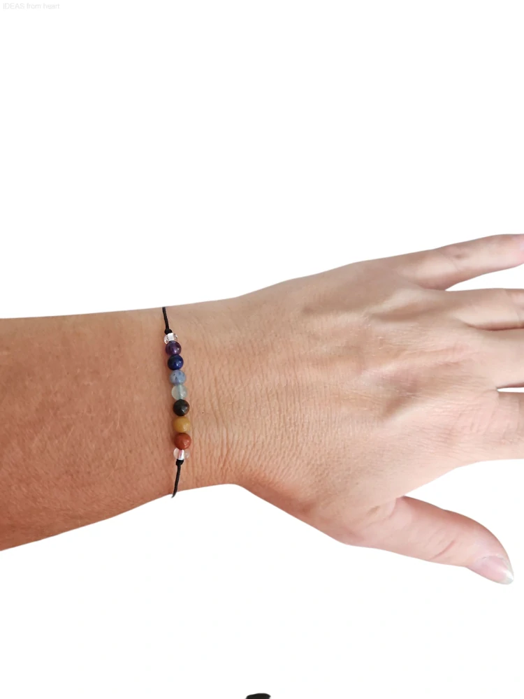 Čakrový náramek – ručně vázaný, nastavitelný