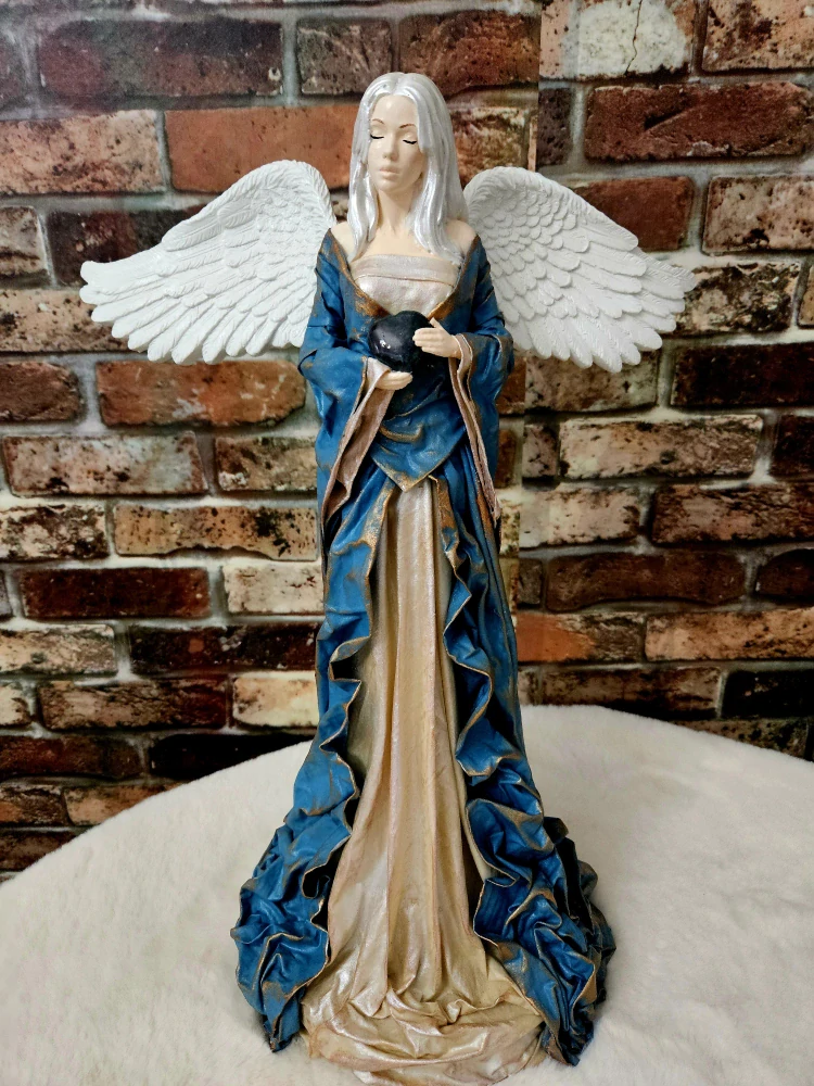 Andělka Gaia 50 cm s minerálem Achát mechový – Powertex