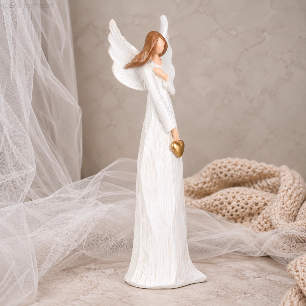 Andělka se zlatým srdcem – 21 cm - polyresin
