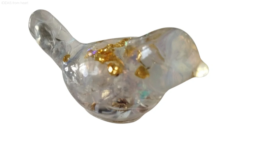  Orgonitový ptáček „Posel intuice a éterické ochrany“ – s křišťálem aqua aura a opalitem