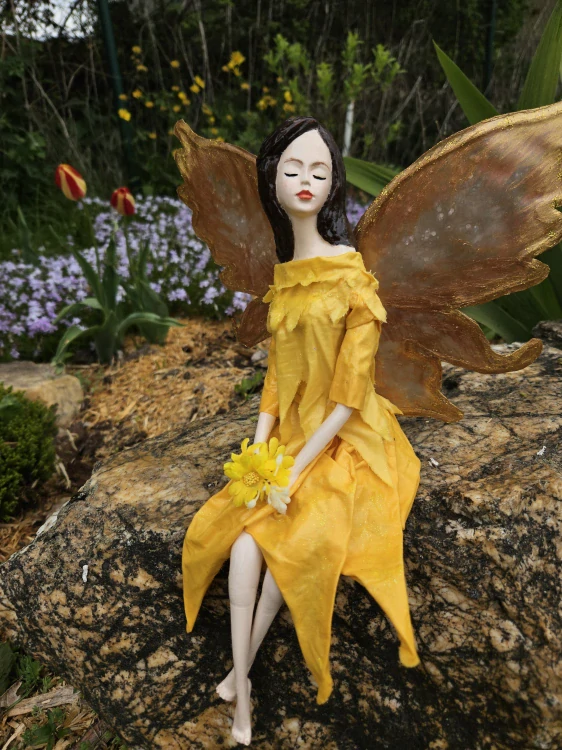 Sluneční víla – nositelka radosti a lehkosti cca 20 cm - Powertex