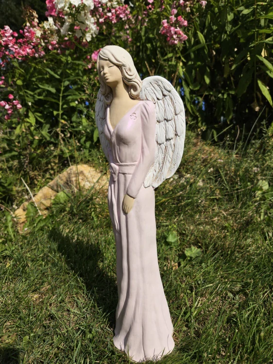 Andělka Kinga symbol něhy v perleťově růžových šatech - 42 cm - sádra