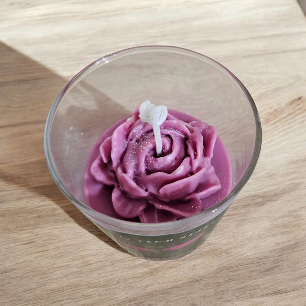 Vůně sakury – vonná svíčka s tajemstvím na dně