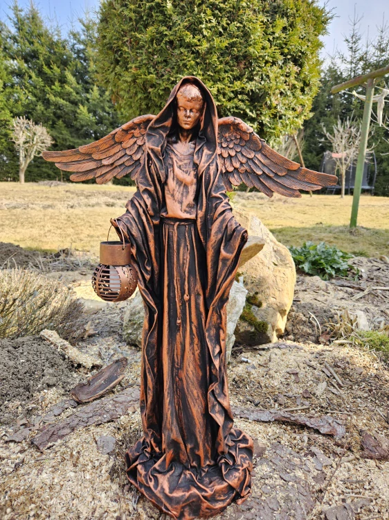 Anděl 70 cm v měděné barvě se solární lucernou - socha anděla  - Powertex