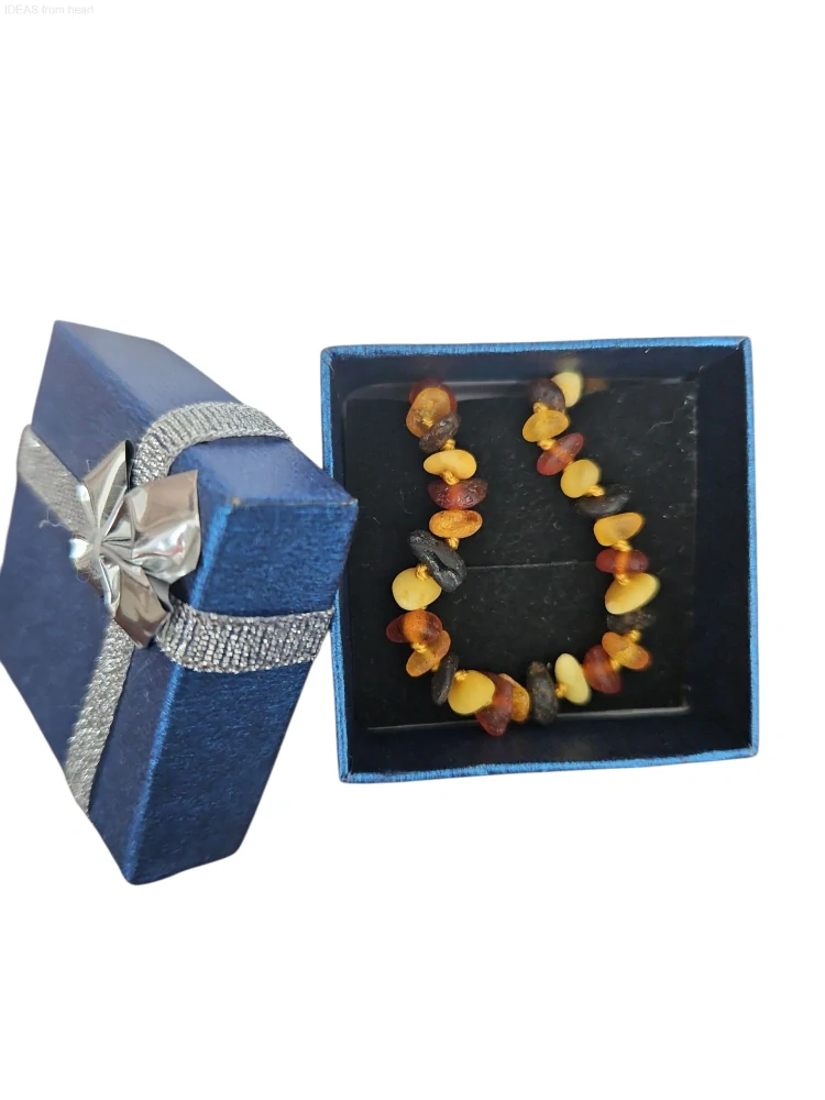 Dětský jantarový náramek – pomocník při prořezávání zoubků