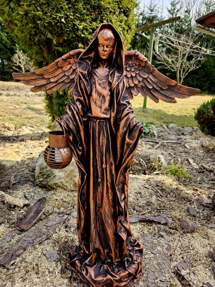 Anděl 70 cm v měděné barvě se solární lucernou - socha anděla  - Powertex