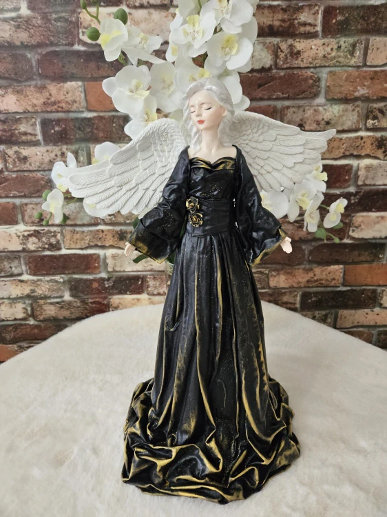 Andělka Evangeline - andělka klidu a síly cca 49 cm - Powertex