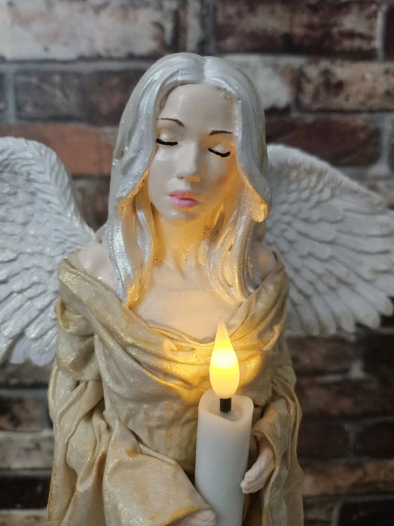 Andělka Světlana cca 50 cm – nositelka světla a naděje - Powertex