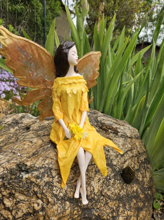 Sluneční víla – nositelka radosti a lehkosti cca 20 cm - Powertex