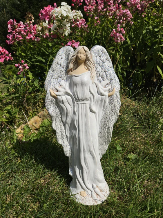 Andělka Gloria  strážkyně světla - 42 cm - bílá perleť - sádra