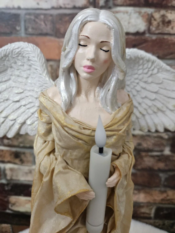 Andělka Světlana cca 50 cm – nositelka světla a naděje - Powertex