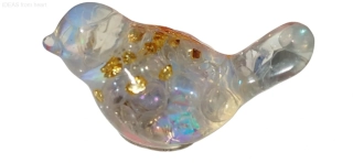  Orgonitový ptáček „Posel intuice a éterické ochrany“ – s křišťálem aqua aura a opalitem