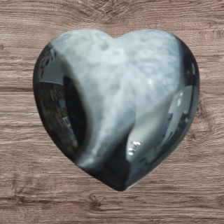 Srdce Achát černý pruhovaný 30×30 mm v praktickém pytlíčku