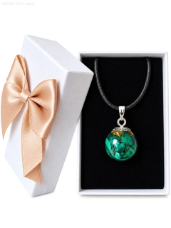 Orgonitová kulička s malachitem – amulet ochrany a proměny